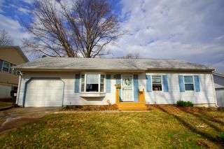 2704 WOOD DALE Avenue, Davenport, IA 52804