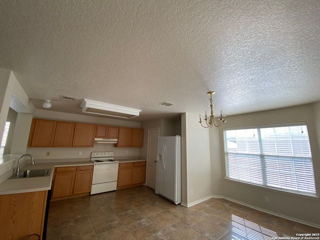 2130 Bedford Stage, San Antonio, TX 78213