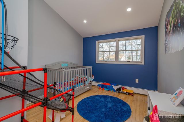 67 Albert Drive, Sayreville, NJ 08859