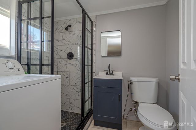 67 Albert Drive, Sayreville, NJ 08859