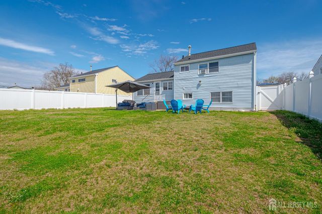 67 Albert Drive, Sayreville, NJ 08859