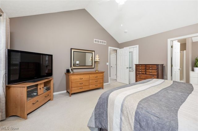 1286 Freeport Drive, Medina, OH 44256