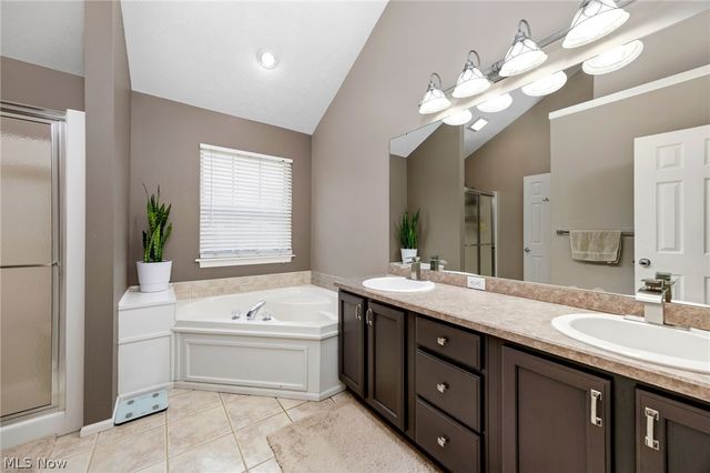 1286 Freeport Drive, Medina, OH 44256