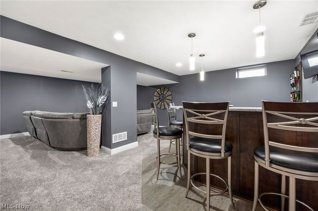 1286 Freeport Drive, Medina, OH 44256