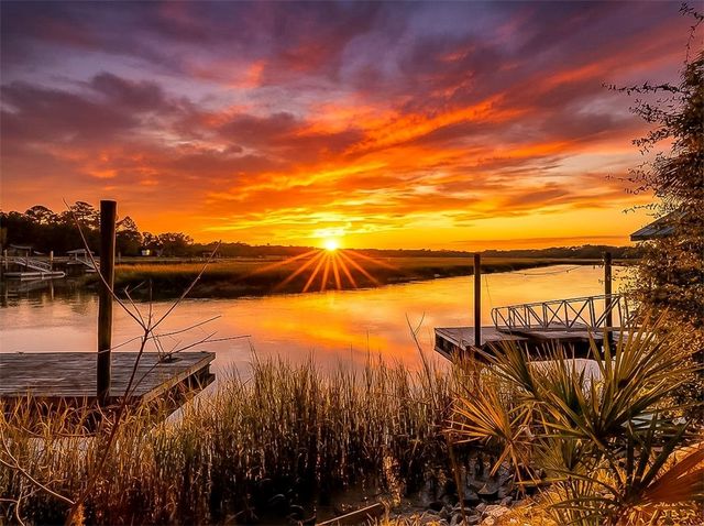 1222 River Drive NE, Townsend, GA 31331