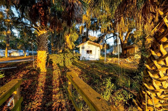 1222 River Drive NE, Townsend, GA 31331