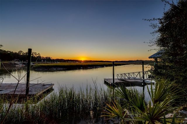 1222 River Drive NE, Townsend, GA 31331