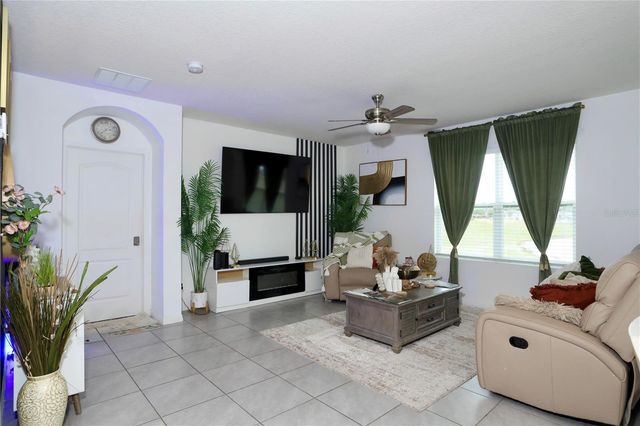 3332 LOGAN BERRY DRIVE, Mount Dora, FL 32757