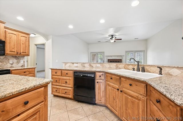 11015 S Lawrence Street, Jenks, OK 74037