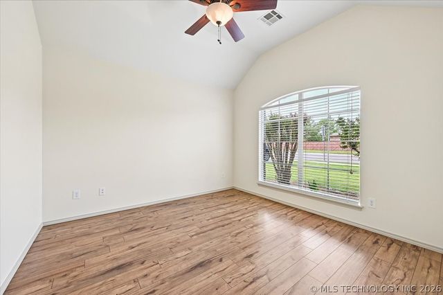 11015 S Lawrence Street, Jenks, OK 74037