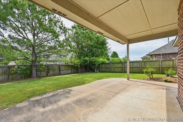 11015 S Lawrence Street, Jenks, OK 74037