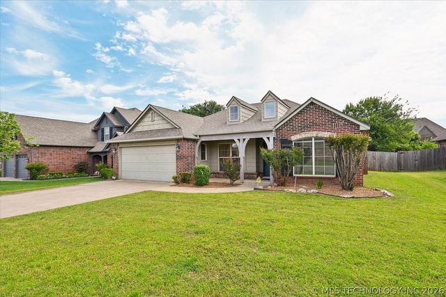 11015 S Lawrence Street, Jenks, OK 74037