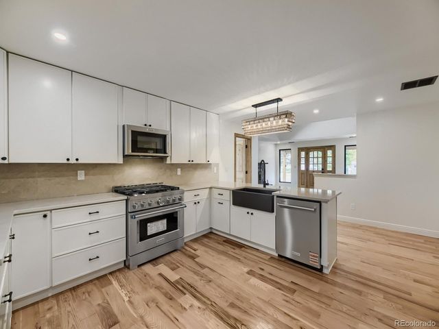 2610 S Vine St, Denver, CO 80210