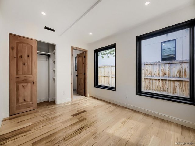 2610 S Vine St, Denver, CO 80210