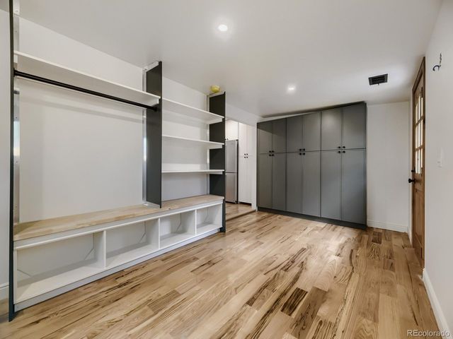2610 S Vine St, Denver, CO 80210