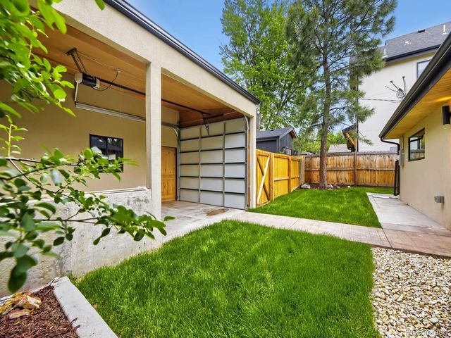 2610 S Vine St, Denver, CO 80210