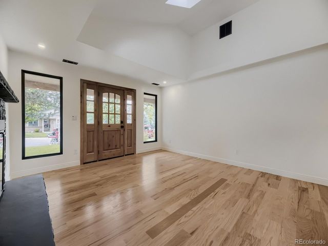 2610 S Vine St, Denver, CO 80210