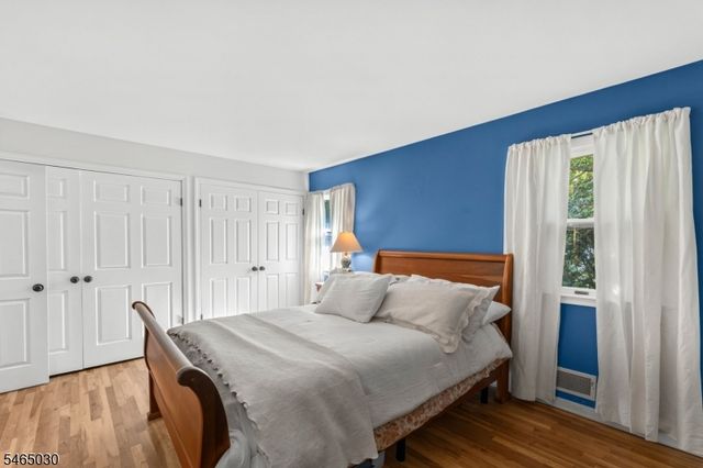 39 Lessing Rd, West Orange Twp., NJ 07052
