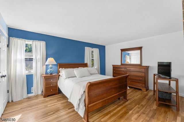 39 Lessing Rd, West Orange Twp., NJ 07052