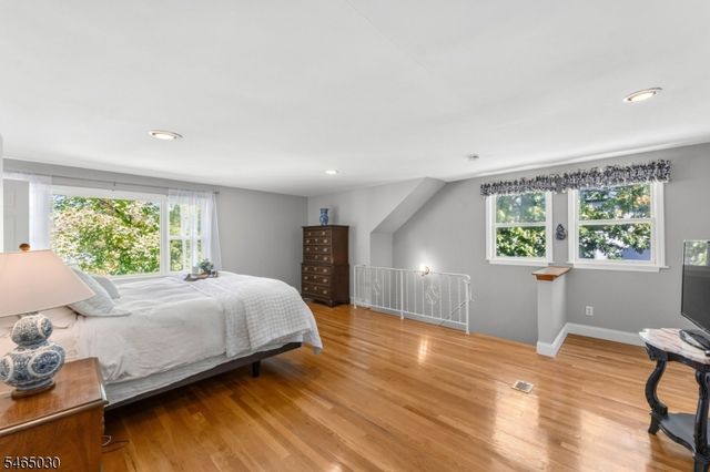 39 Lessing Rd, West Orange Twp., NJ 07052