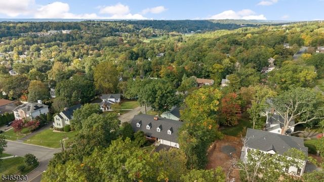 39 Lessing Rd, West Orange Twp., NJ 07052