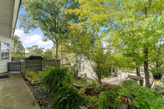 39 Lessing Rd, West Orange Twp., NJ 07052