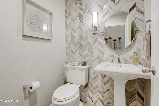 12735 E PARADISE Drive, Scottsdale, AZ 85259