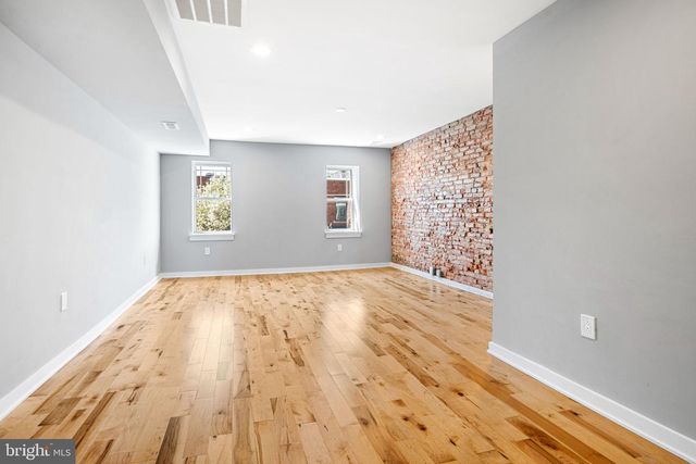 1329 DICKINSON ST, Philadelphia, PA 19147