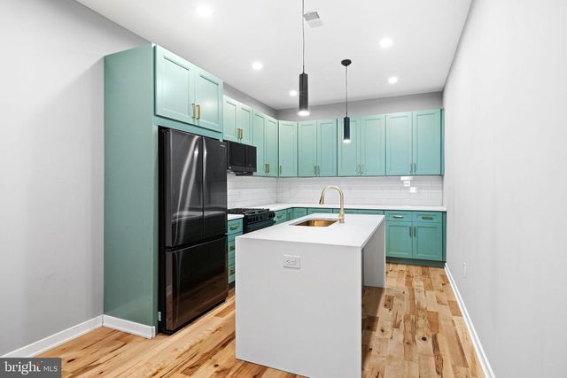 1329 DICKINSON ST, Philadelphia, PA 19147