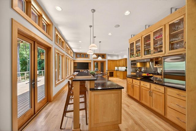 4400 Ettenmoor Lane SW, Rochester, MN 55902