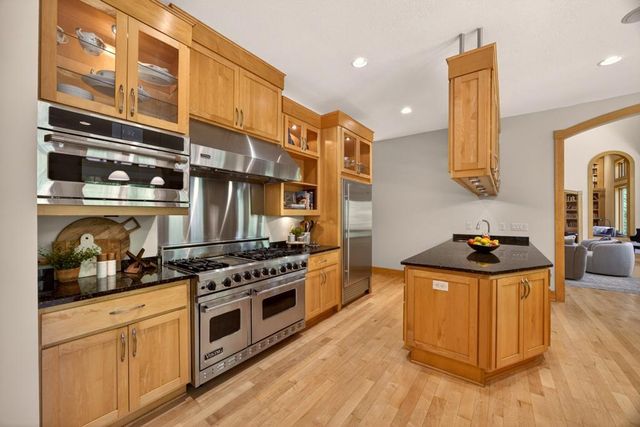 4400 Ettenmoor Lane SW, Rochester, MN 55902