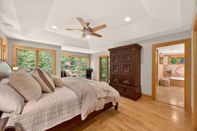 4400 Ettenmoor Lane SW, Rochester, MN 55902