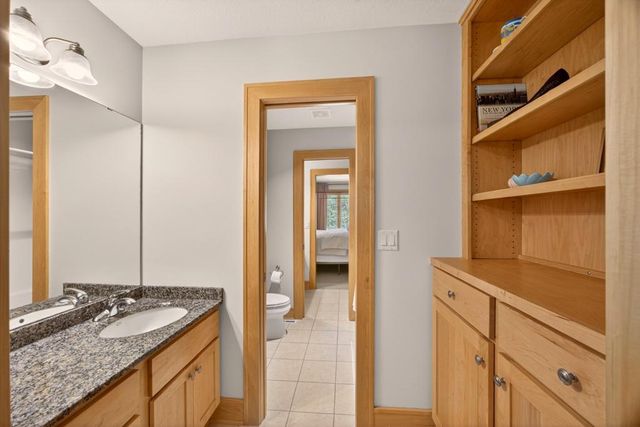 4400 Ettenmoor Lane SW, Rochester, MN 55902
