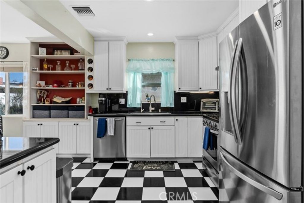 314 S Velva, Anaheim, CA 92804