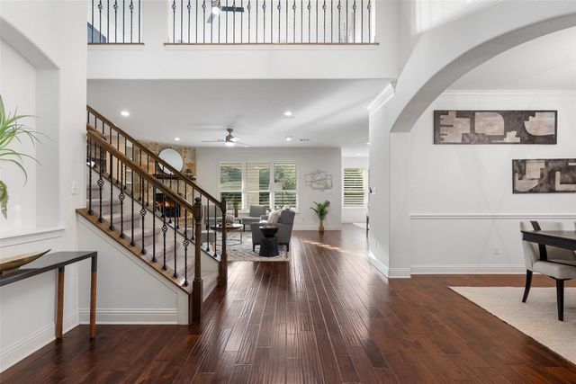 302 Duffy LN, Lakeway, TX 78738