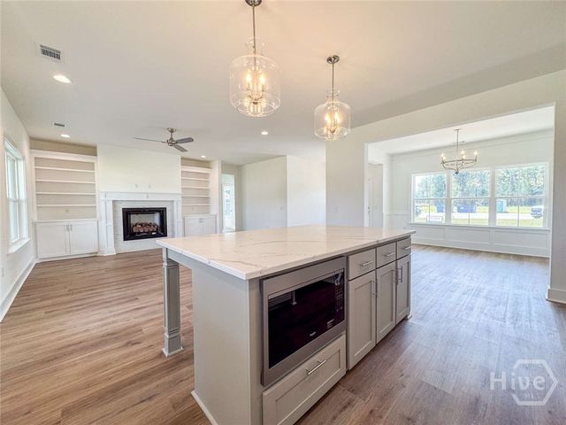 62 Carver Way, Midway, GA 31320