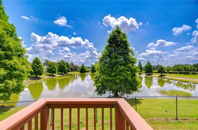 6519 TWIN BRIDGES DRIVE, Zephyrhills, FL 33541