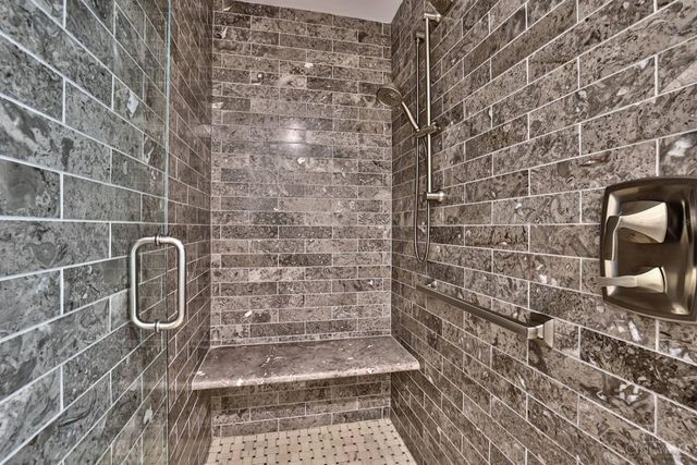 919 Oregon Trail, Wyoming, OH 45215