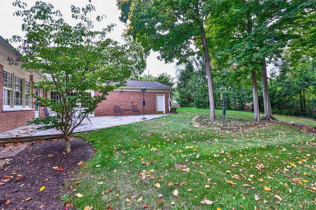 919 Oregon Trail, Wyoming, OH 45215