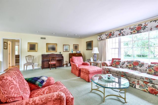 919 Oregon Trail, Wyoming, OH 45215