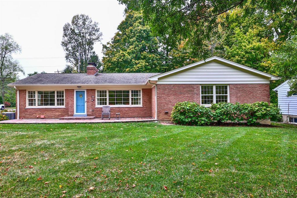 919 Oregon Trail, Wyoming, OH 45215