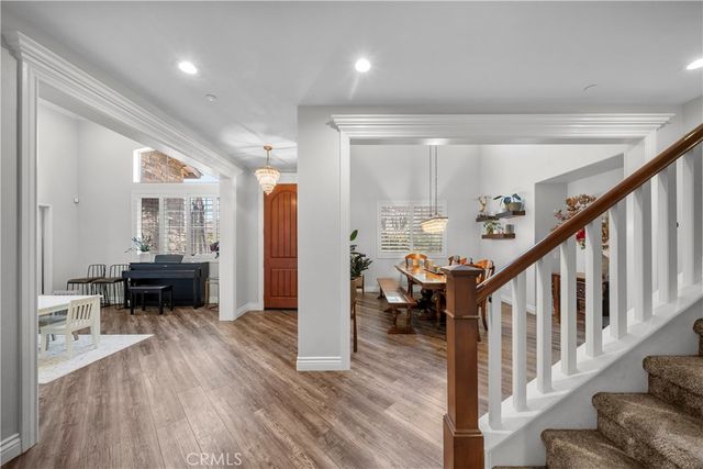 28649 Farrier, Valencia, CA 91354