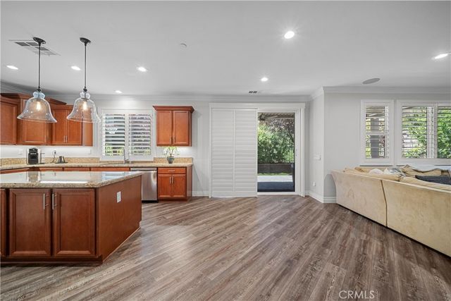 28649 Farrier, Valencia, CA 91354