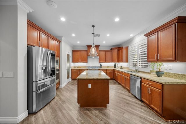 28649 Farrier, Valencia, CA 91354