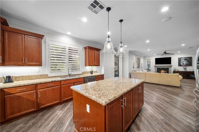28649 Farrier, Valencia, CA 91354