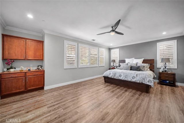 28649 Farrier, Valencia, CA 91354
