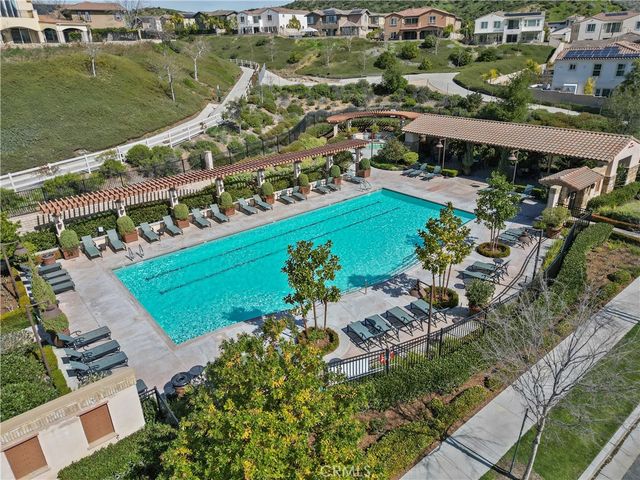 28649 Farrier, Valencia, CA 91354