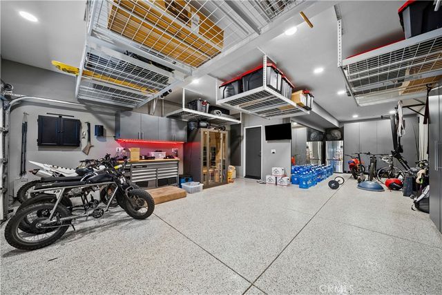 28649 Farrier, Valencia, CA 91354