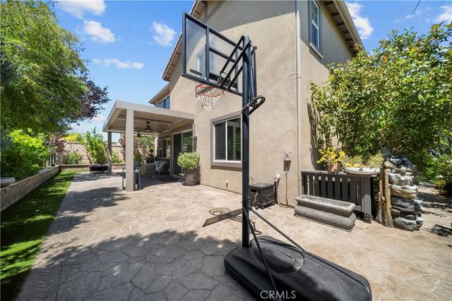 28649 Farrier, Valencia, CA 91354