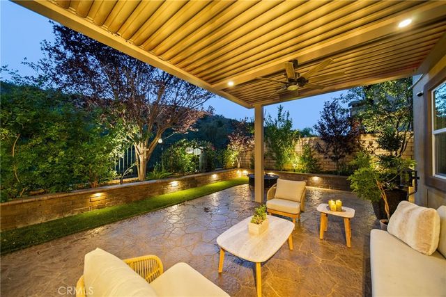 28649 Farrier, Valencia, CA 91354